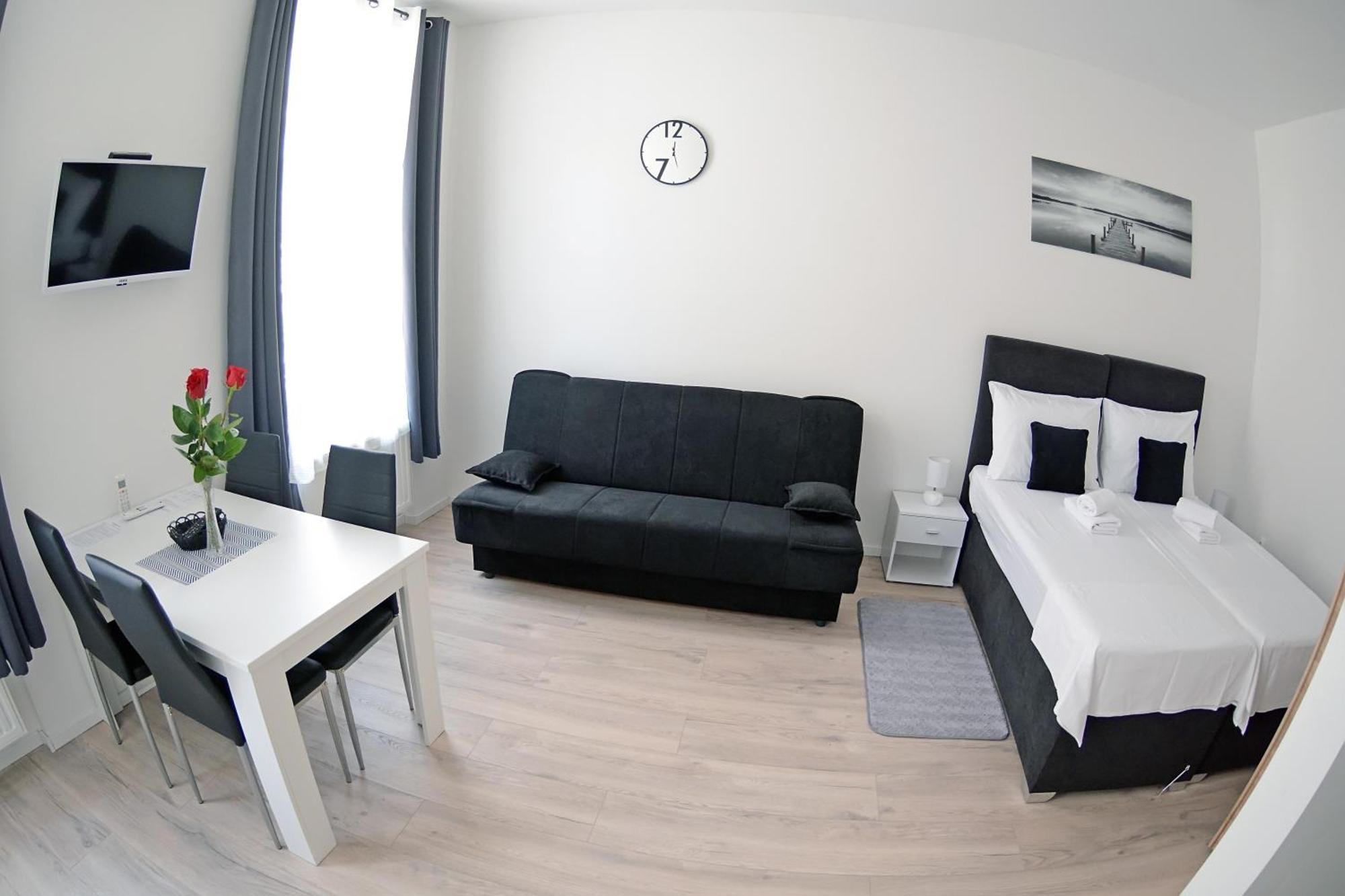 Virtus Apartments And Rooms With Free Private Parking Zagreb Quarto foto